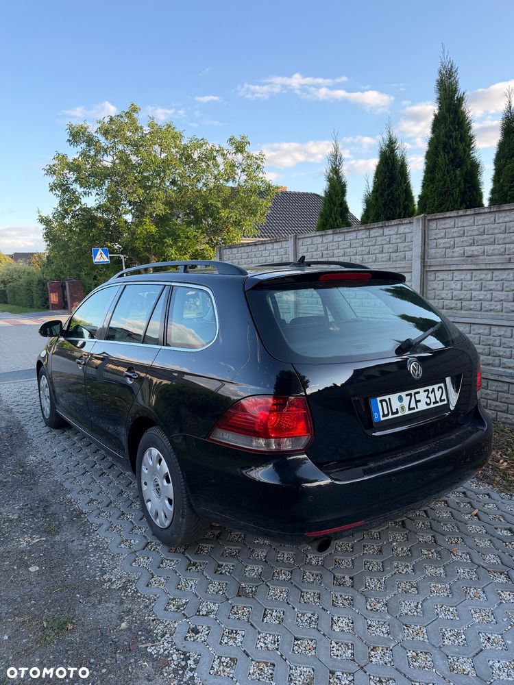 Volkswagen Golf 1.6 TDI DPF Comfortline - 4