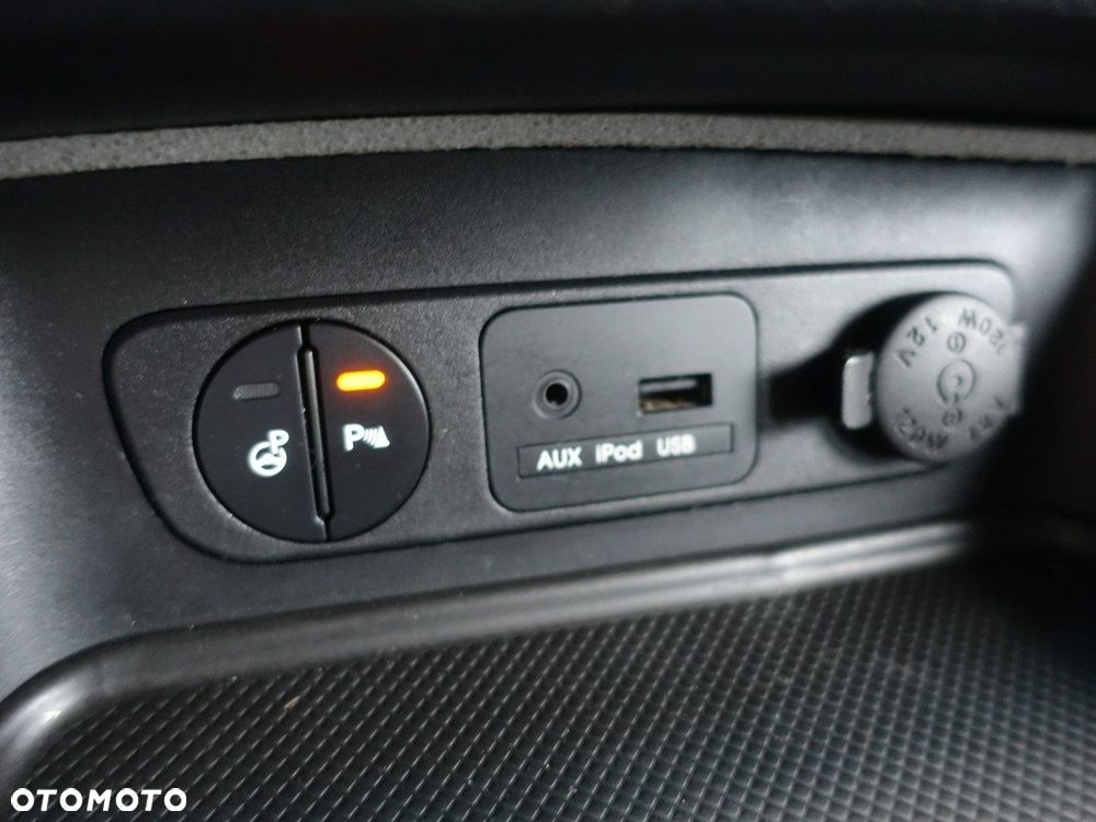 Kia Sportage 1.7 CRDI Business Line L 2WD - 26