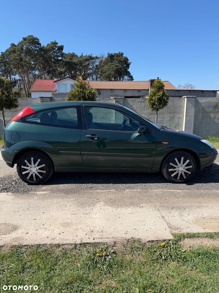 Ford Focus 1.6 16V Trend - 1