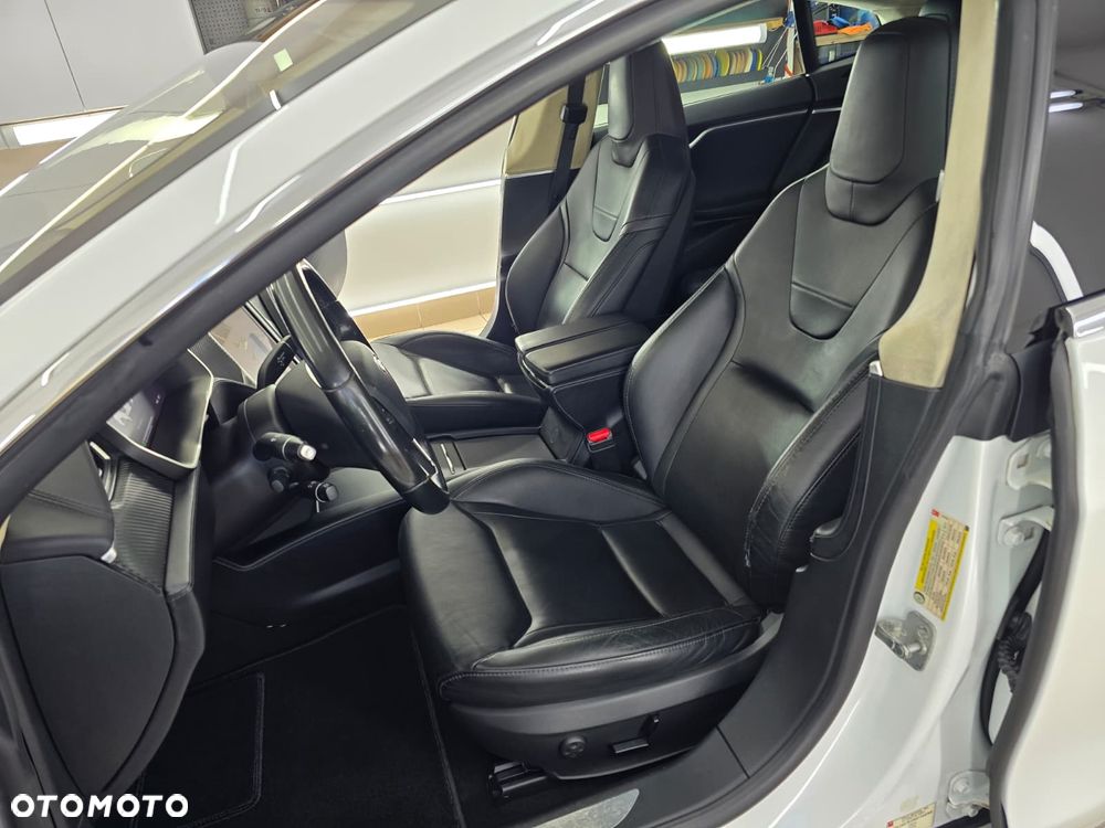 Tesla Model S Dual Motor Allradantrieb - 13