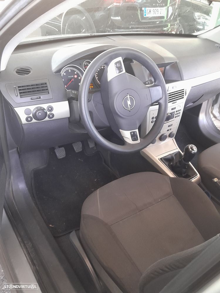 Opel Astra 1.3 CDTI Enjoy EcoFLEX - 8
