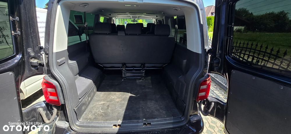 Volkswagen Caravelle - 8