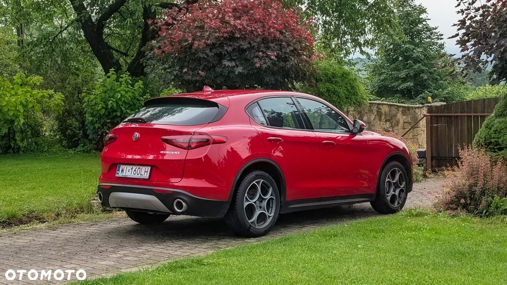 Alfa Romeo Stelvio 2.0 Turbo Q4 - 4