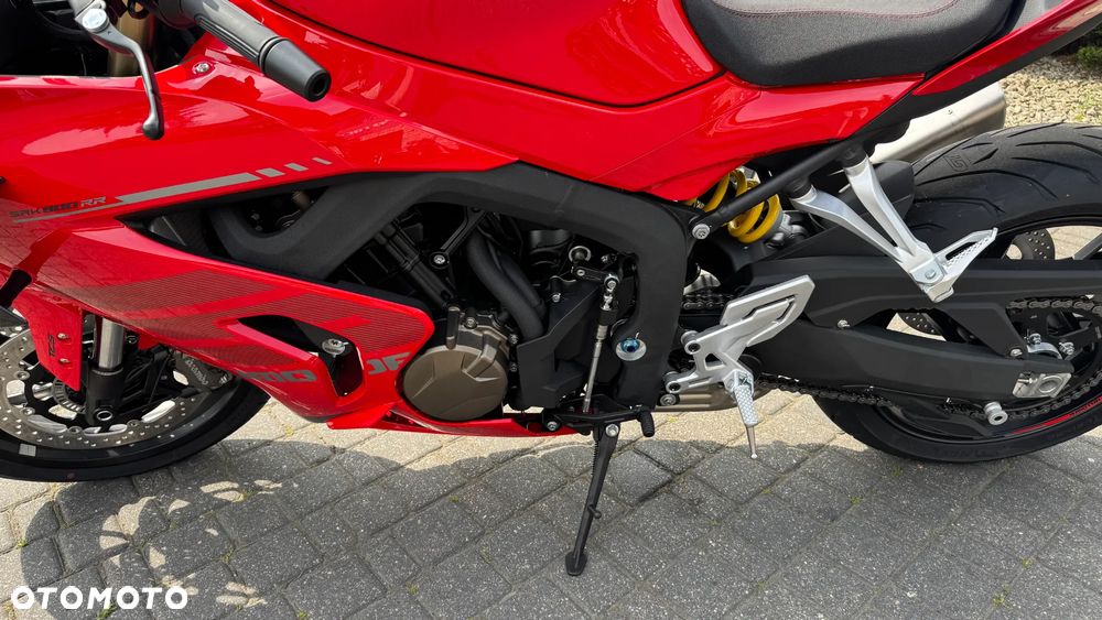 QJMOTOR SRK 800RR - 15