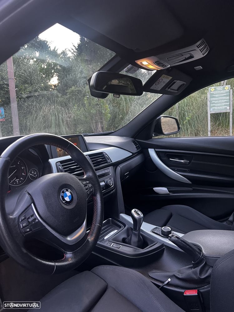 BMW 318 d Line Sport — fotografia 19