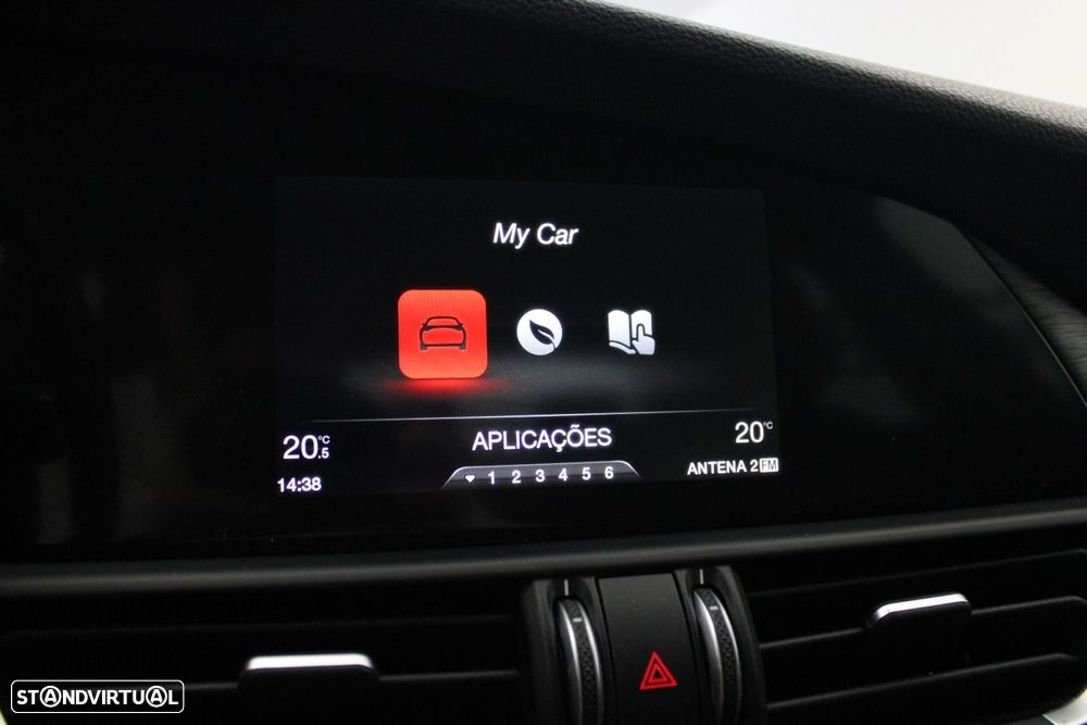 Alfa Romeo Giulia 2.2 D - 20
