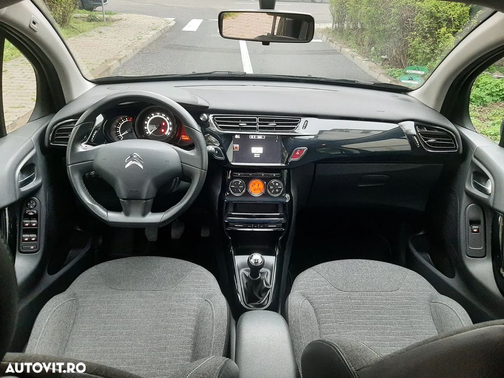Citroën C3 Pure Tech VTi 82 Exclusive - 8