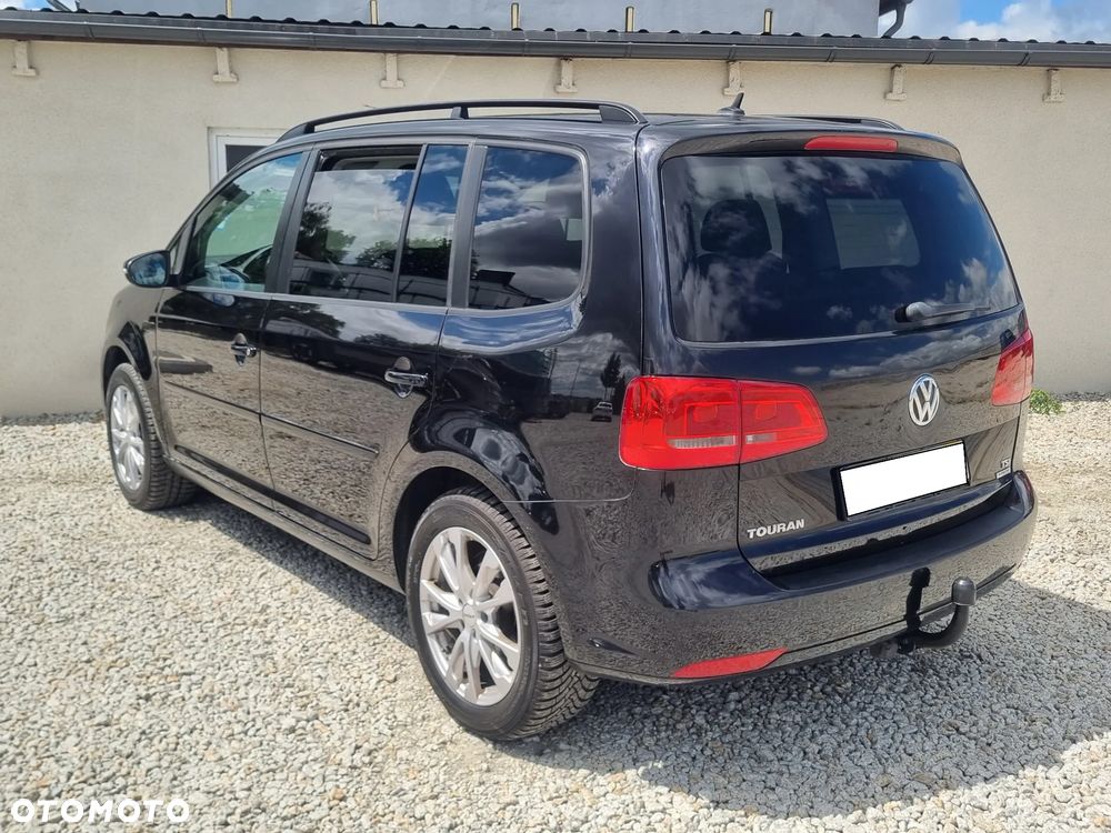 Volkswagen Touran 1.2 TSI STYLE - 3