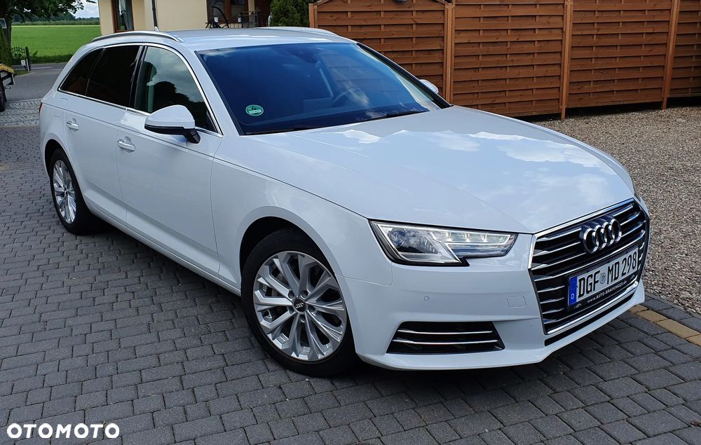 Audi A4 Avant 2.0 TDI S tronic - 1