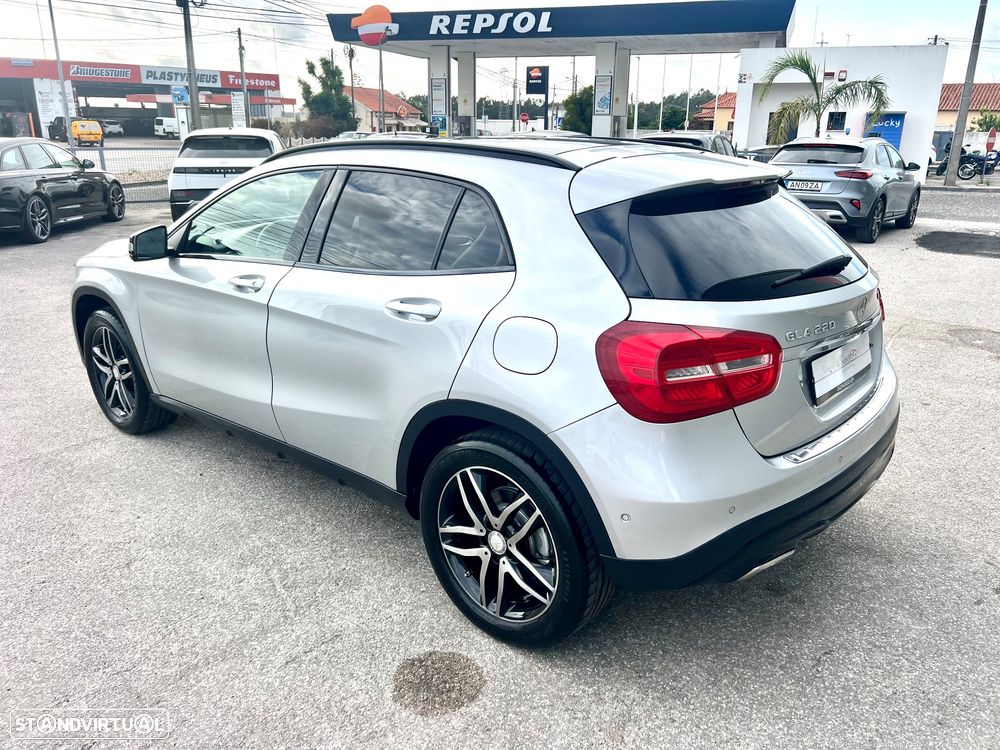 Mercedes-Benz GLA 220 d 4Matic 7G-DCT Urban - 5