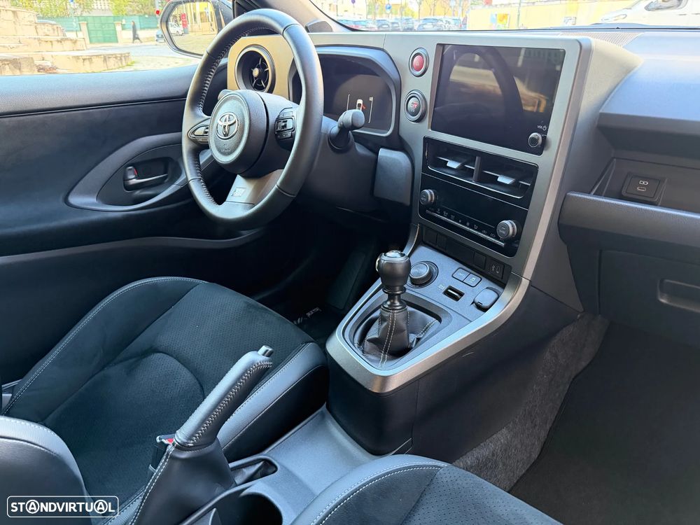 Toyota GR Yaris 1.6 T Legend T/M - 8