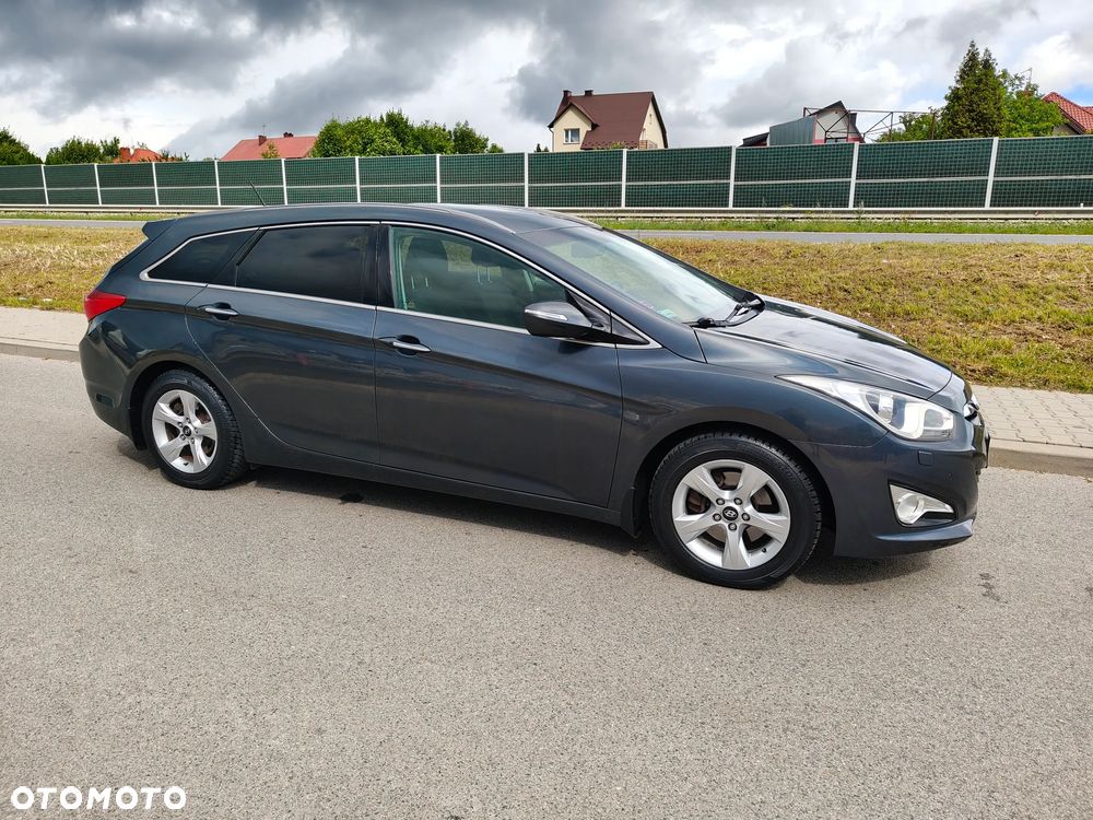 Hyundai i40 1.7 CRDi Comfort + - 32