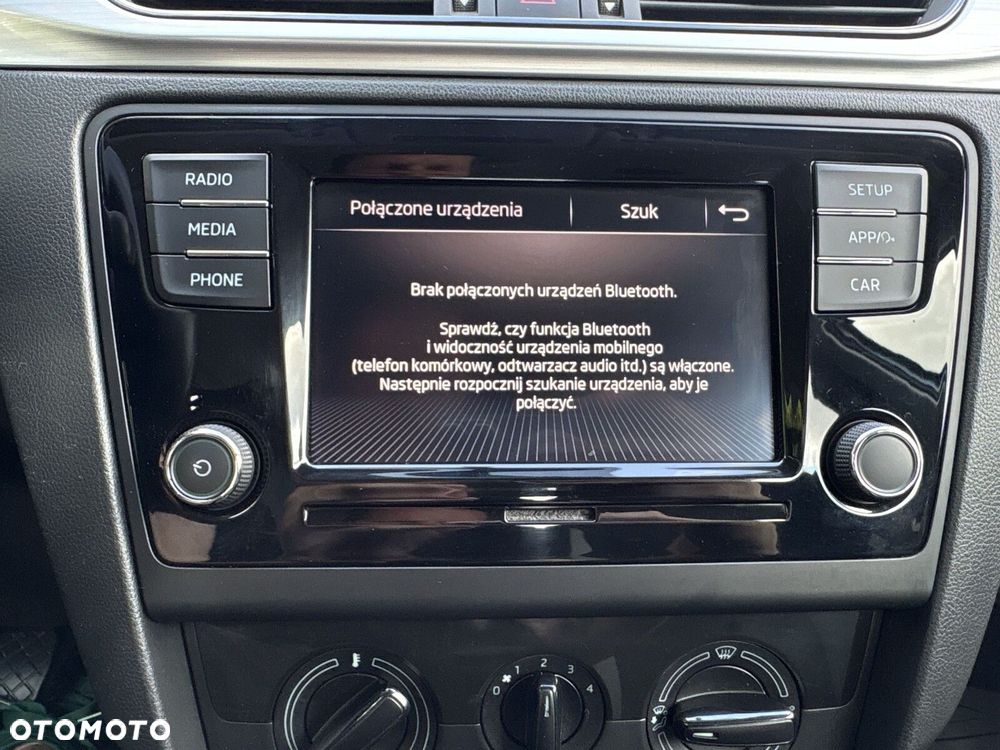 Skoda RAPID Spb 1.0 TSI Ambition - 21