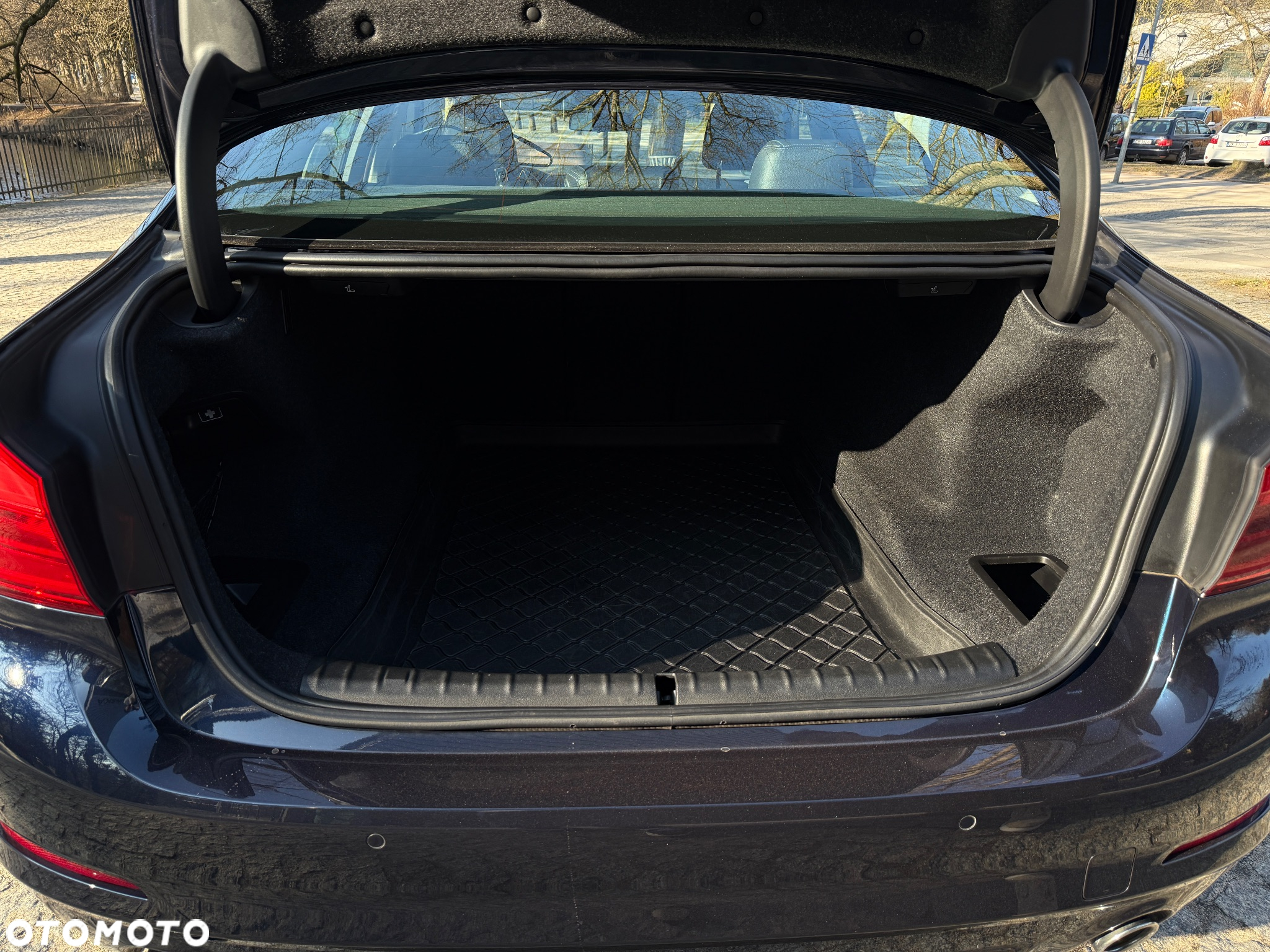 BMW Seria 5 520d Efficient Dynamics - 11