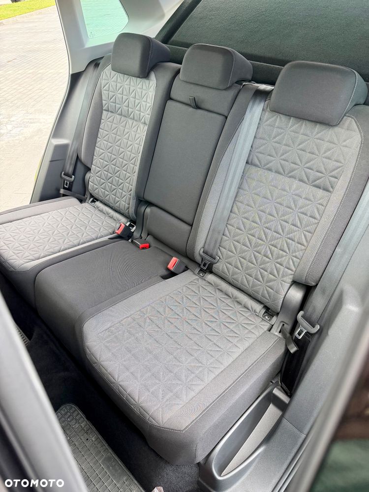 Volkswagen Tiguan - 15