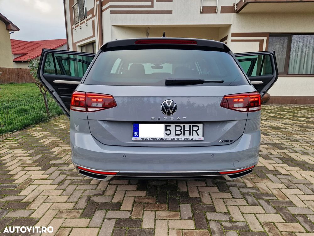 Volkswagen Passat 2.0 TDI DSG 4Mot Highline - 24