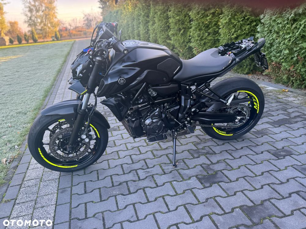 Yamaha MT - 4