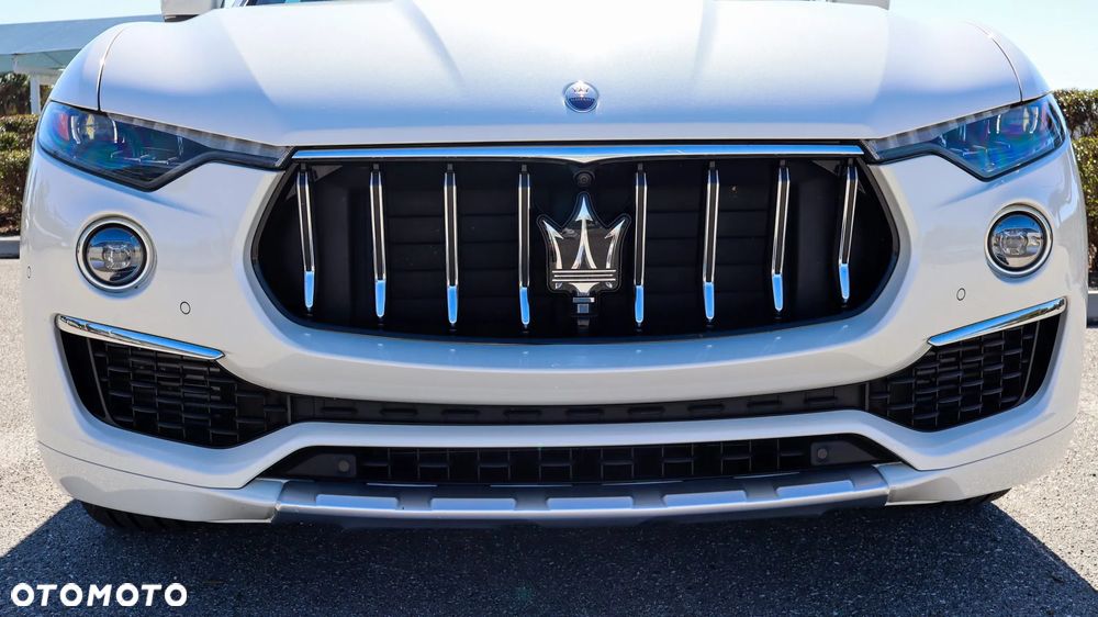 Maserati Levante S Q4 GranLusso - 10