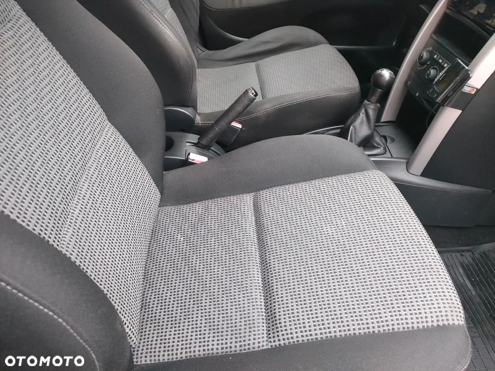 Peugeot 207 1.6 HDi Tendance - 21