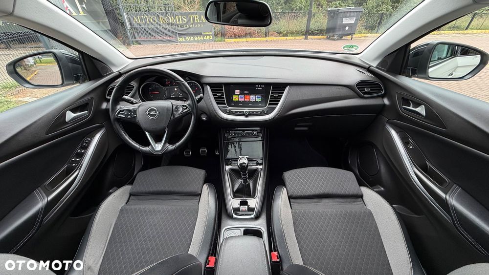 Opel Grandland X 1.2 T Innovation S&S - 31