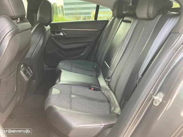 Peugeot 508 1.5 BlueHDi Allure Pack EAT8 - 36