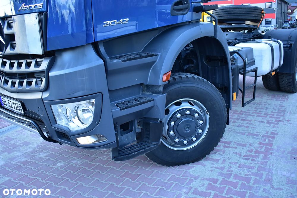 Mercedes-Benz Arocs 2042 Rama do zabudowy 4.50m. /PTO/ 4x4 / Resor/ Reduktor/ Przedni most !/ Wywrotka/ Kipper/ Kiper / Pod odśnieżanie / Akcja zima / HDS/ Kran/ Crane/  Palfinger/ Hiab/ Fassi / Effer / PM/ Energetyka / Specjalny/ Sprowadzony z Niemiec - 16