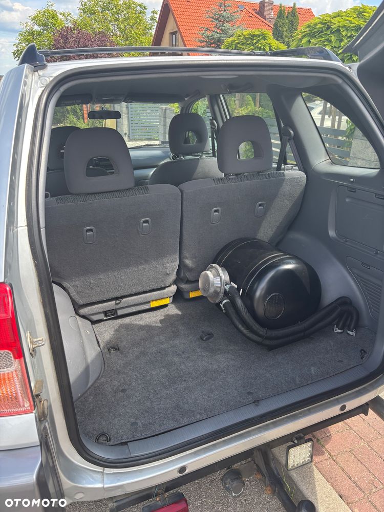 Toyota RAV4 2.0 VVT-i Sol - 12