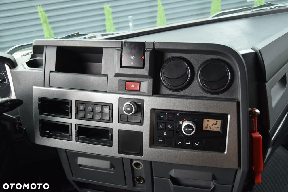 Renault T460 / EURO 6 / FULL ADR / ACC / ALUFELGI / SERWISOWANY / SPROWADZONY - 29
