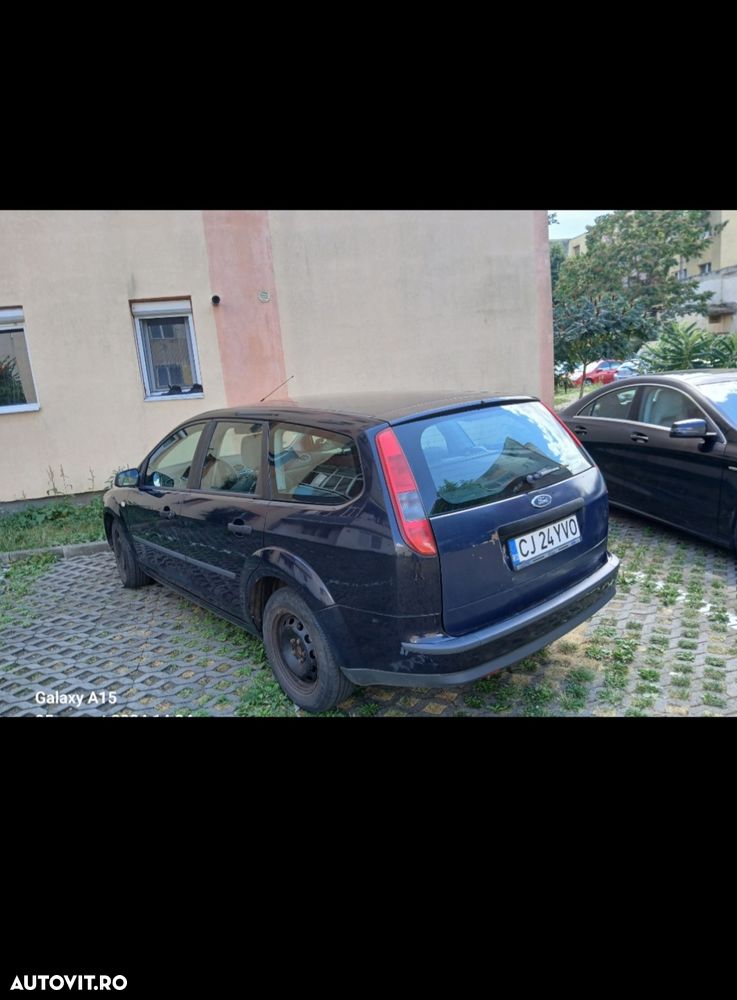 Ford Focus 1.6i Comfort - 4