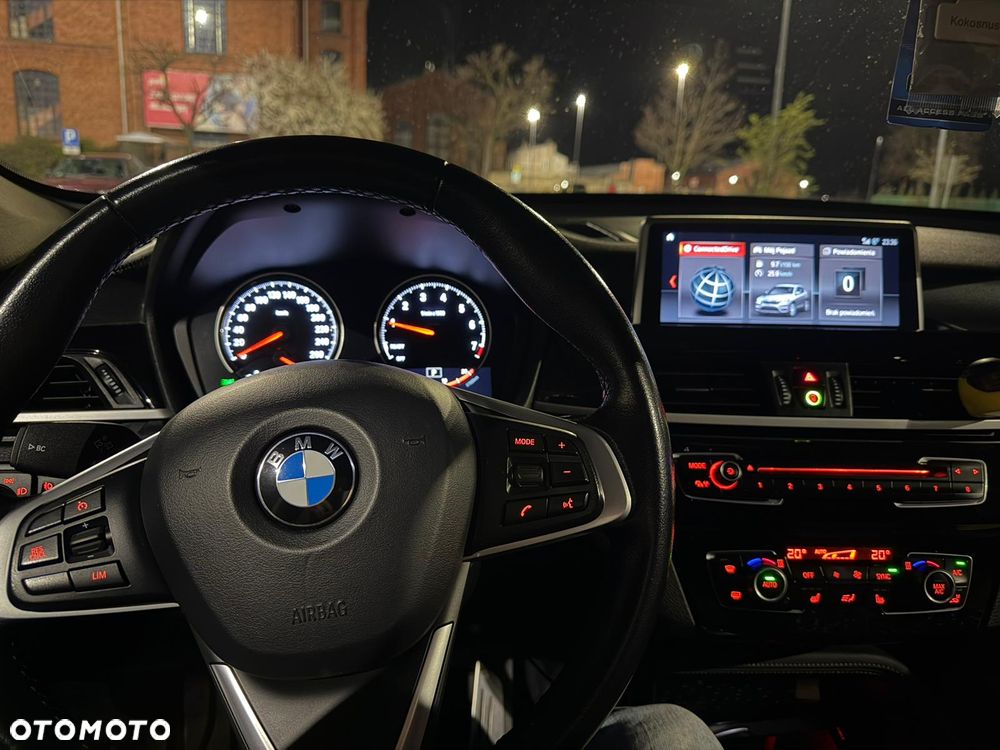 BMW X1 sDrive18i Sport Line - 13