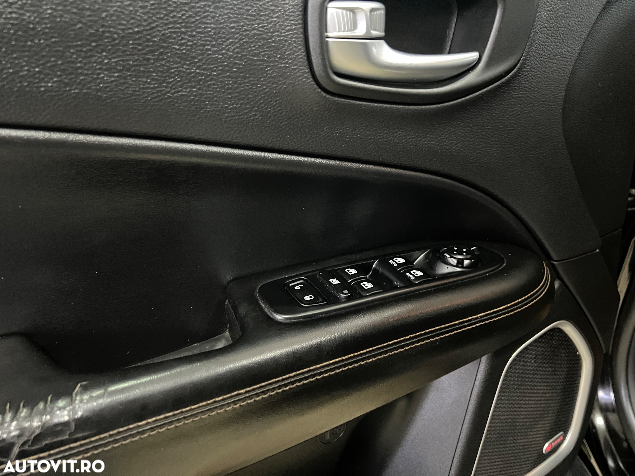 Jeep Compass 2.0 M-Jet 4x4 Limited - 24