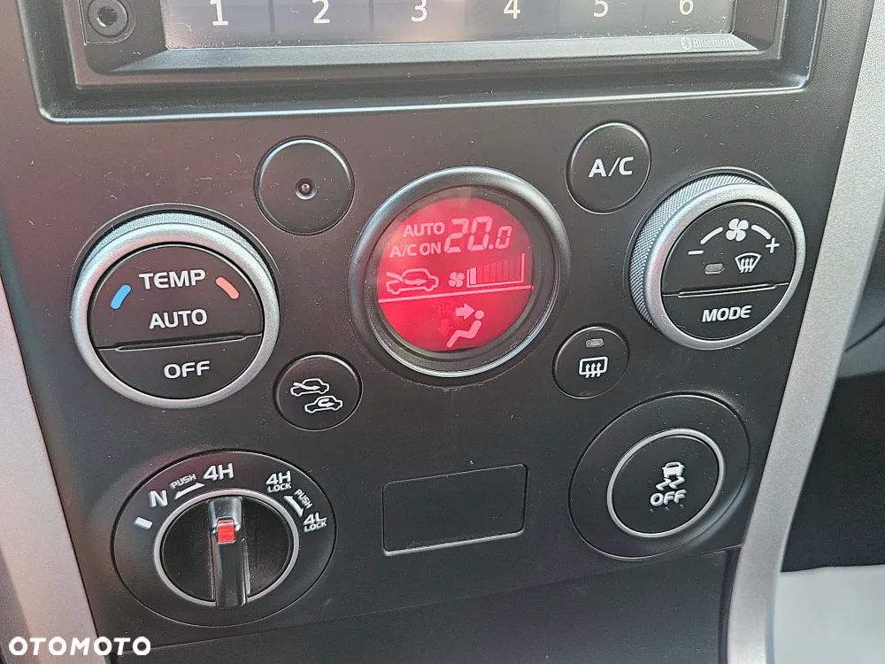 Suzuki Grand Vitara 1.9 DDiS Premium EU5 - 22