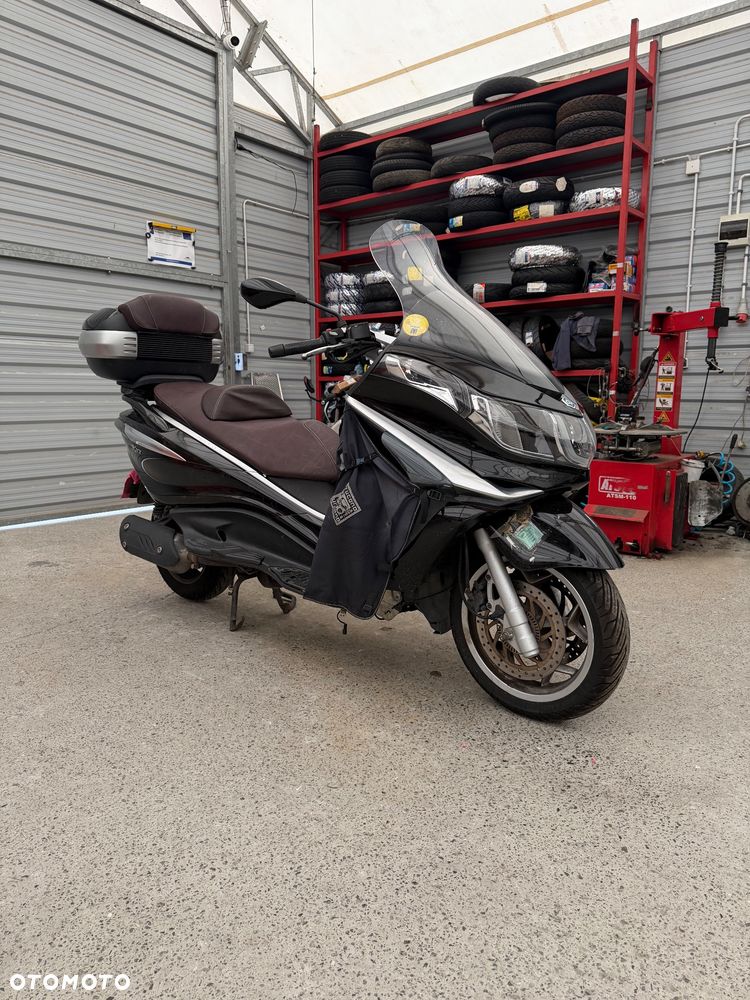 Piaggio X10