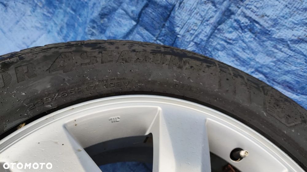 KOŁO ZAPASOWE ZAPAS FELGA ALUMINIOWA ALUFELGA 7J 5X114,3 ET41 52910-2P170 OPONA CAŁOROCZNA 235/65R17 235 65 17 GOODYEAR VECTOR 4SEASONS KIA SORENTO II 2 - 4