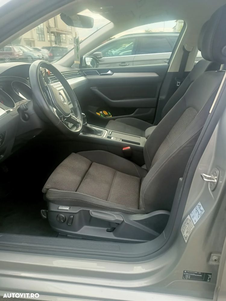 Volkswagen Passat - 5