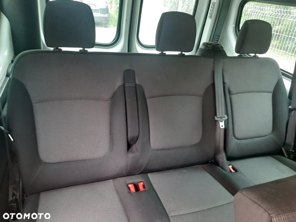 Renault Trafic 2.0 dCi - 30