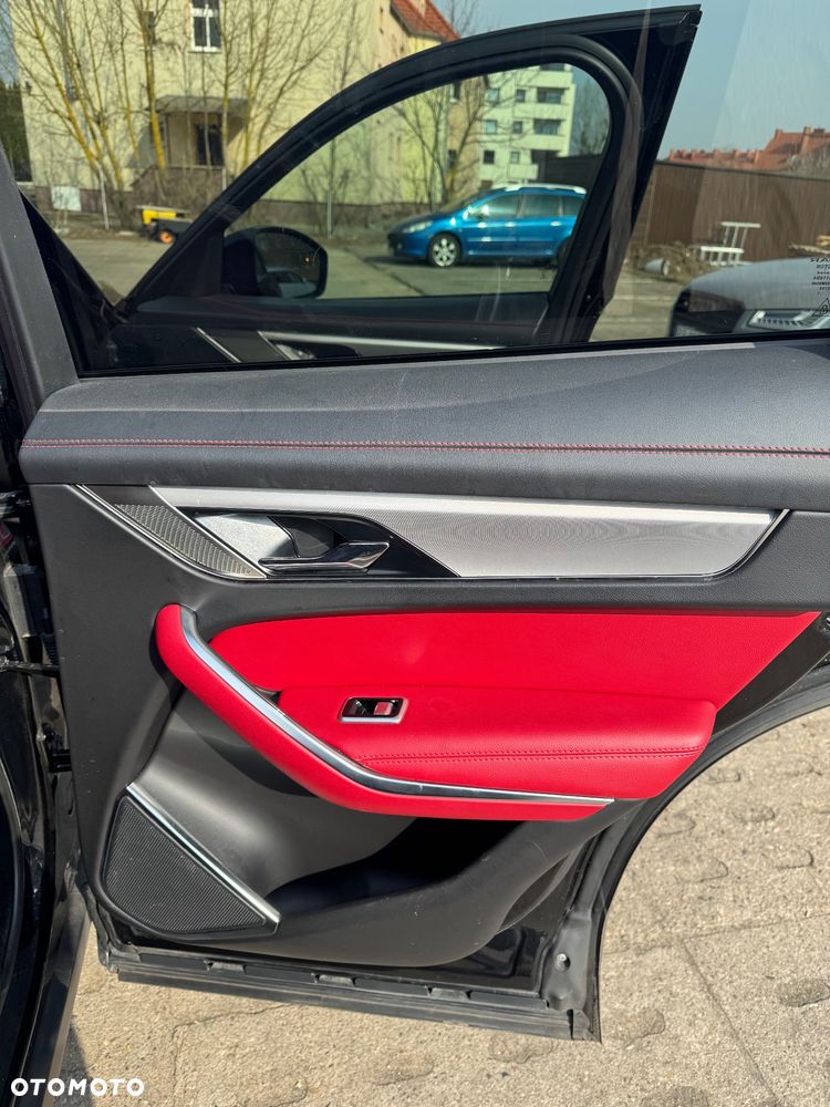 Jaguar F-Pace D300 AWD R-Dynamic SE 90th Anniversary Edition - 19