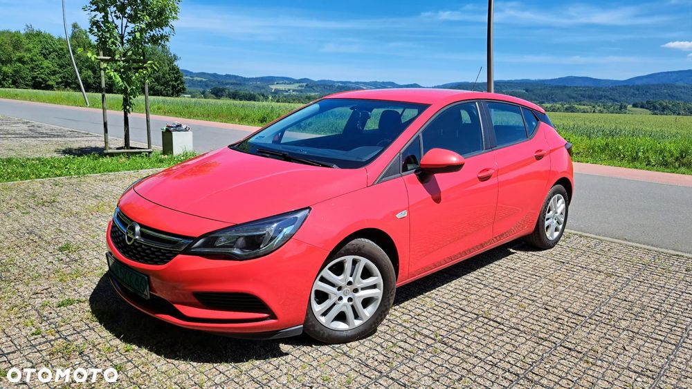 Opel Astra IV 1.6 CDTI Enjoy - 1