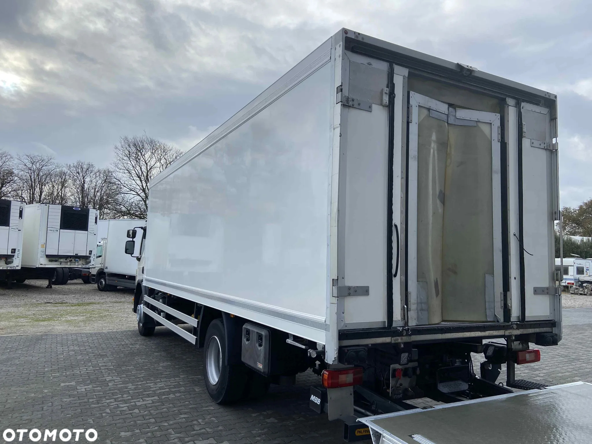 Volvo FE 320 IZOTERMA SYPIALKA 18 PALET - 5
