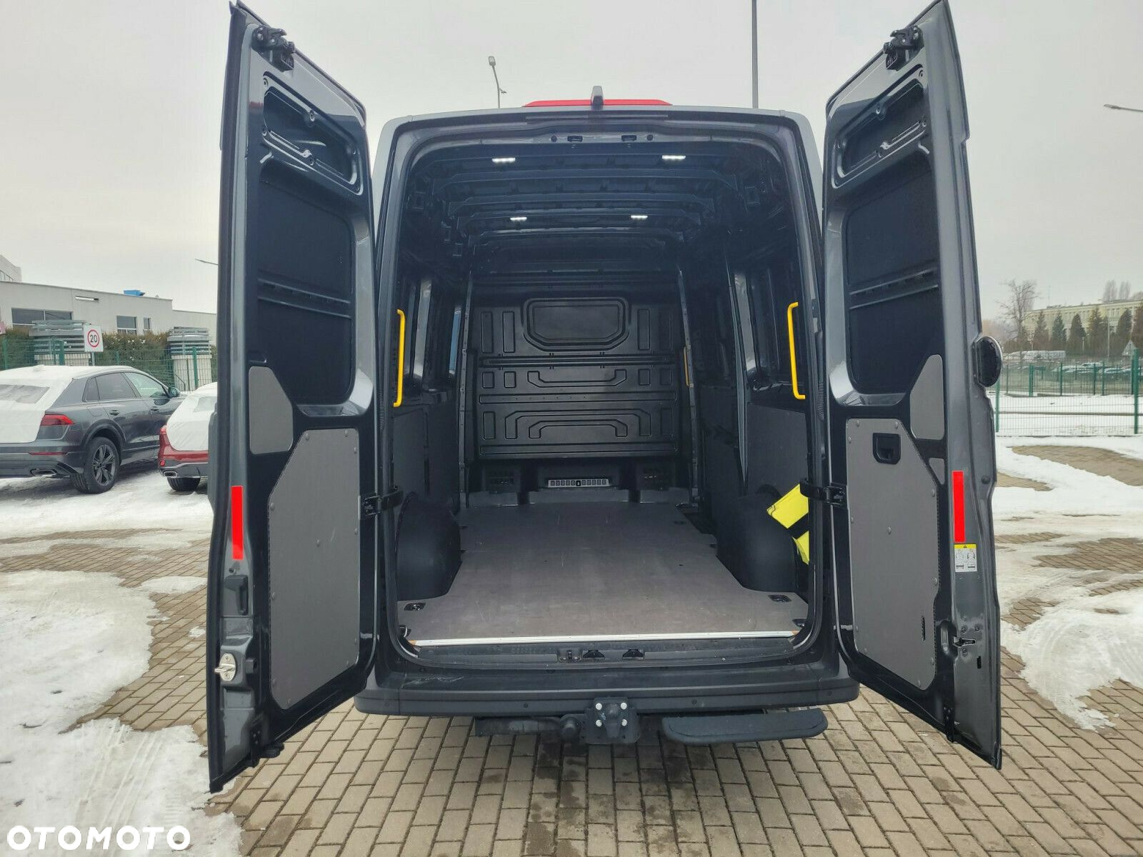 Volkswagen Crafter FURGON 3.640 35 2.0 TDI 130 kW AUTOMAT 8-G - 14