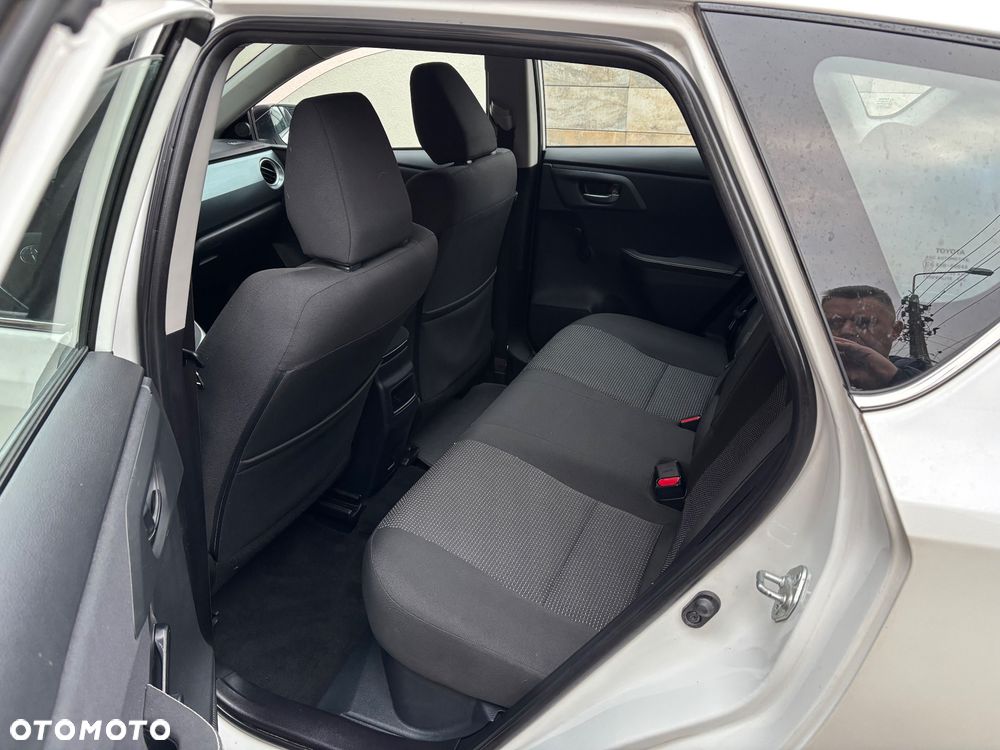 Toyota Auris 1.8 HSD Luna - 13