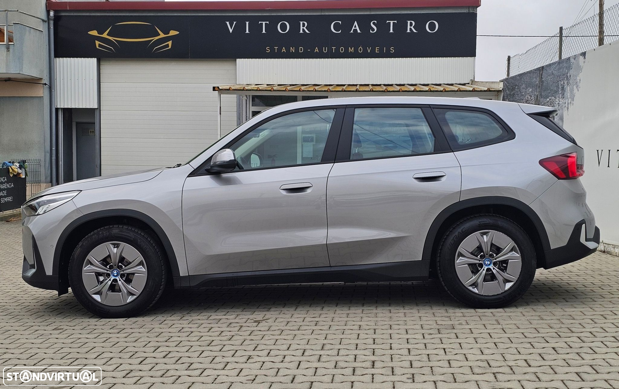 BMW iX1 eDrive20 - 5