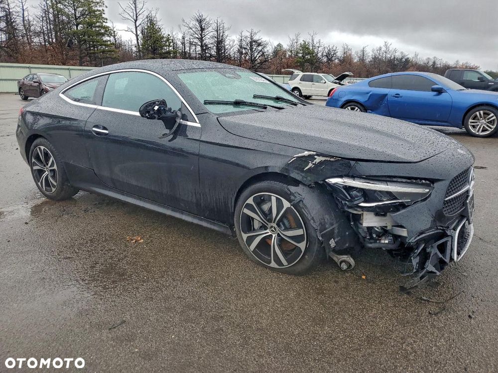 Mercedes-Benz CLE 300 4Matic 9G-TRONIC - 5