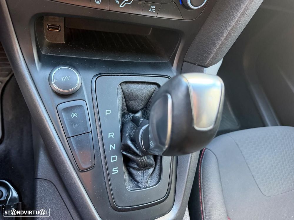 Ford Focus 1.5 TDCi EcoBlue ST-Line Aut. - 17