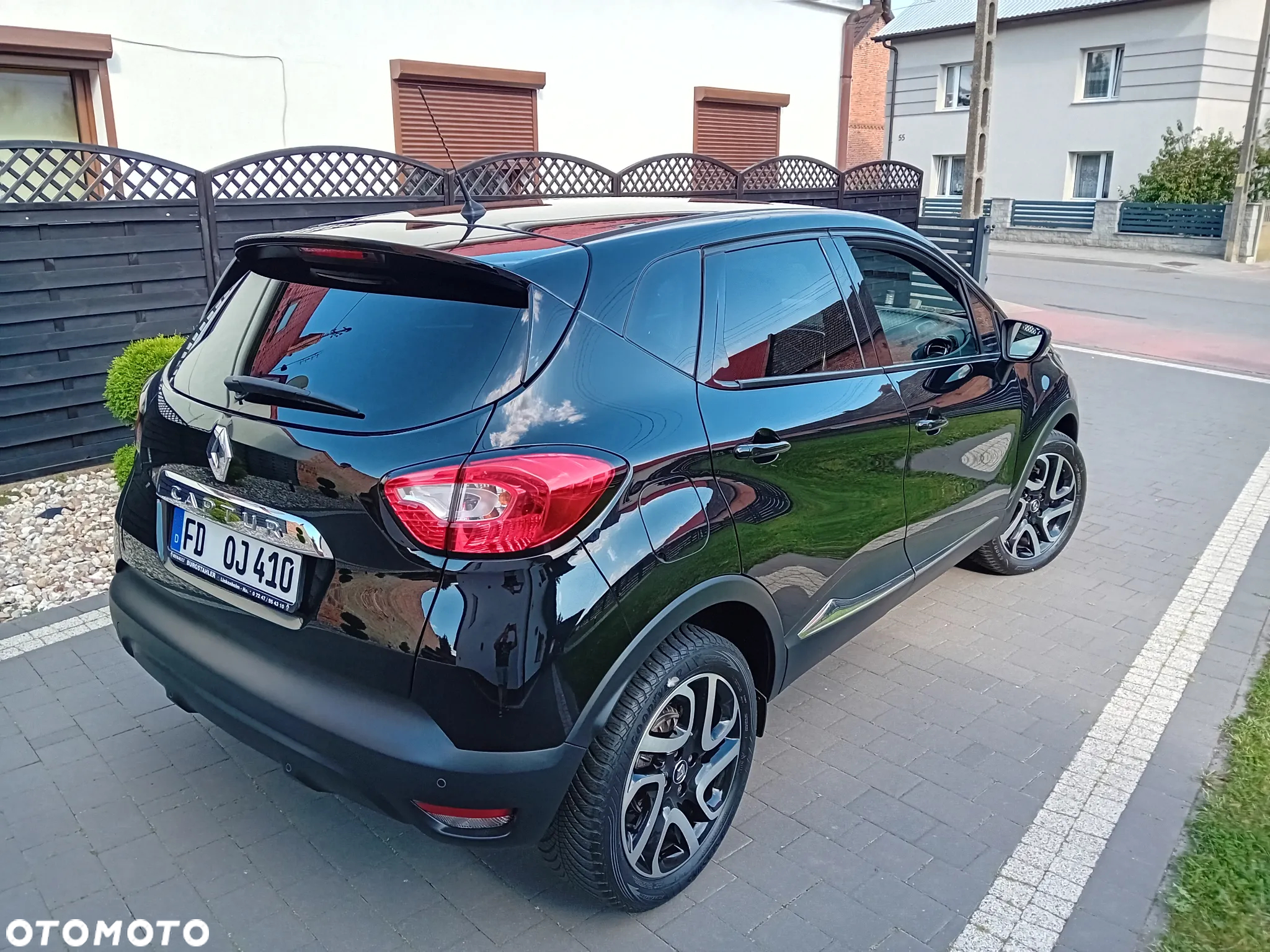Renault Captur 1.2 Energy TCe Intens EDC - 9