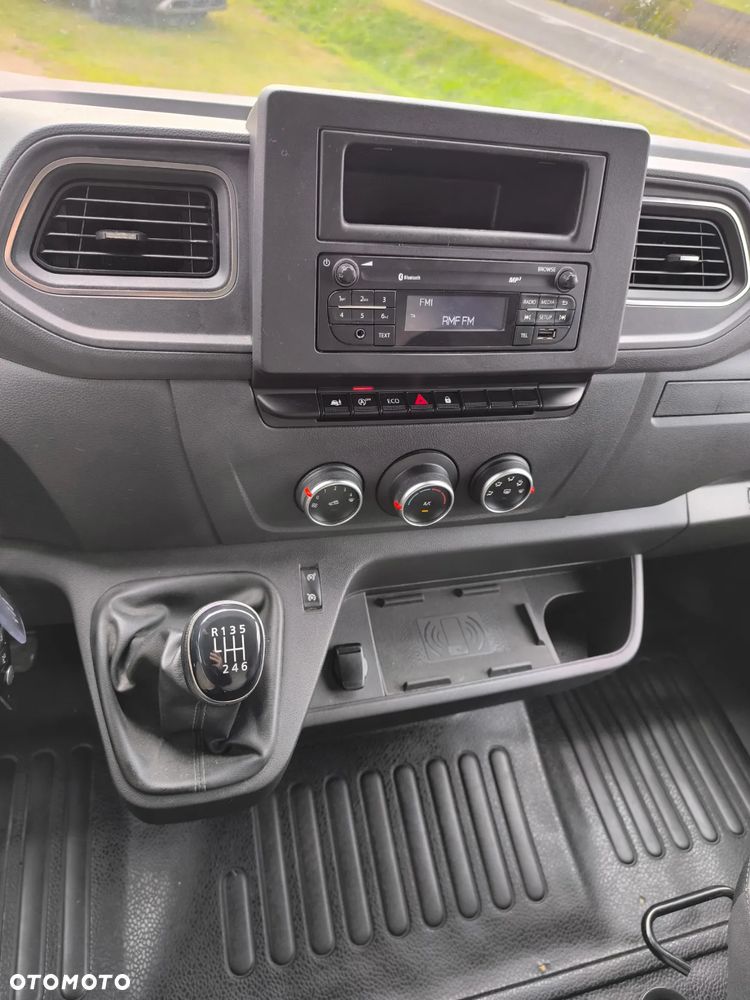 Renault Master - 22