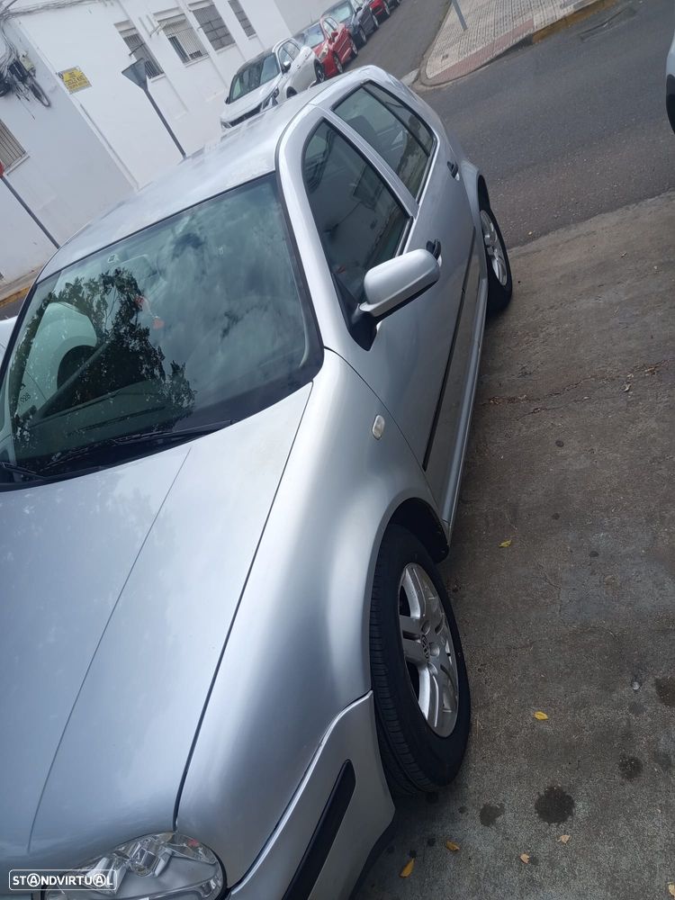VW Golf - 5