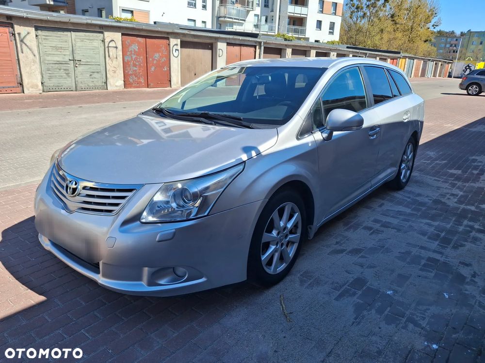 Toyota Avensis 2.0 D-4D Premium - 8