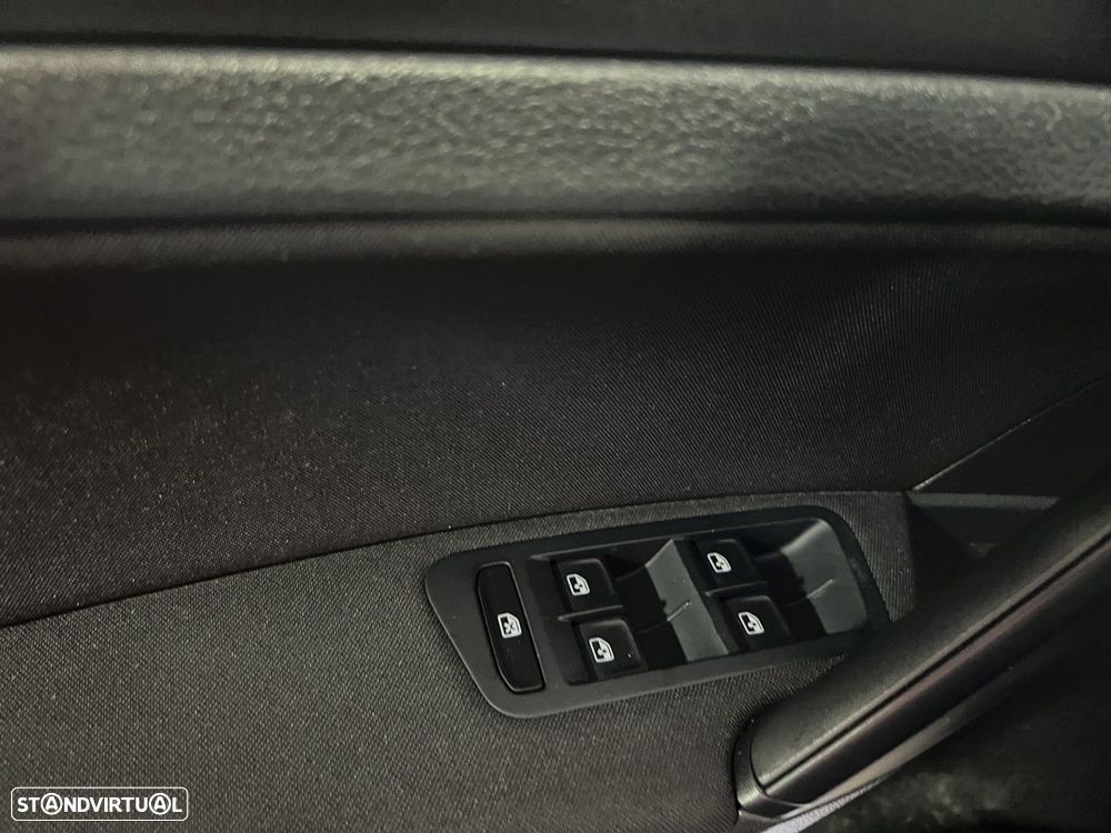 VW Golf 1.0 TSI BlueMotion Comfortline - 19
