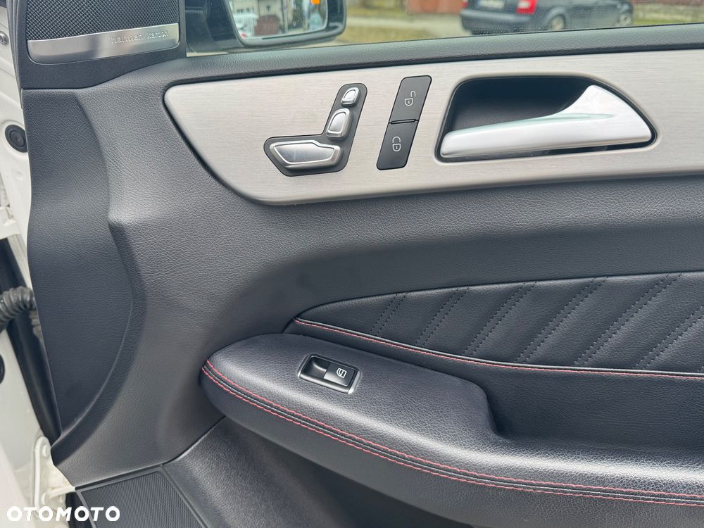 Mercedes-Benz GLE 350 d 4-Matic - 25